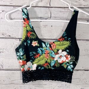 MUDD Crop Top Stretchy Lace Trimmed Black Tropical Print-XS